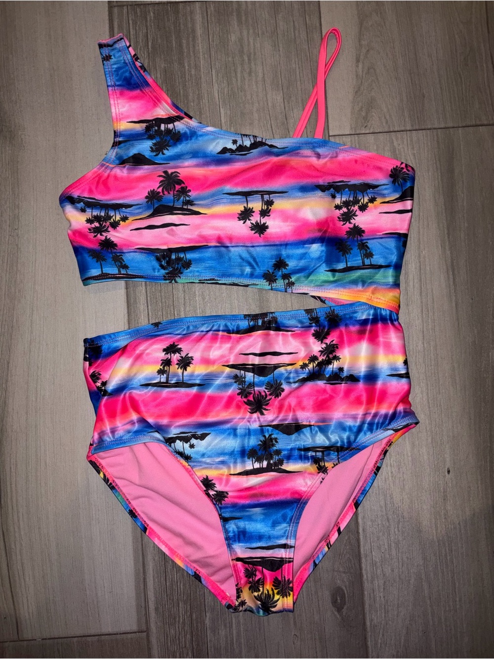 Breaking Waves One Piece Swimsuit Girls Size 16